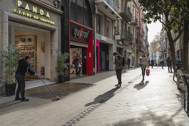 Les commerces viennent d'ouvrir