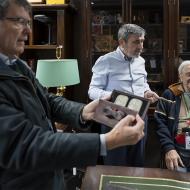 Présentation d'un daguerréotype en relief