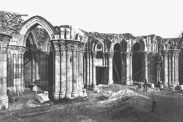La crypte en 1886