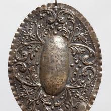 Pendentif en argent, fin XIXe siècle. Musée juif de Suisse, Bâle