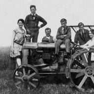 1929 - Tracteur avec roues en fer