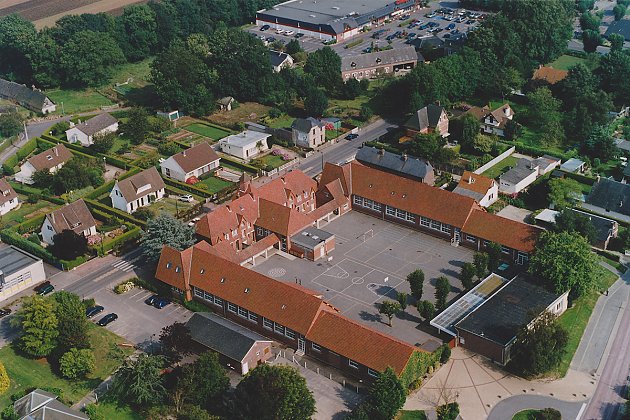 2002 - École primaire Éloi Pruvot