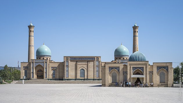 Bibliothèque Muyie Mubarak