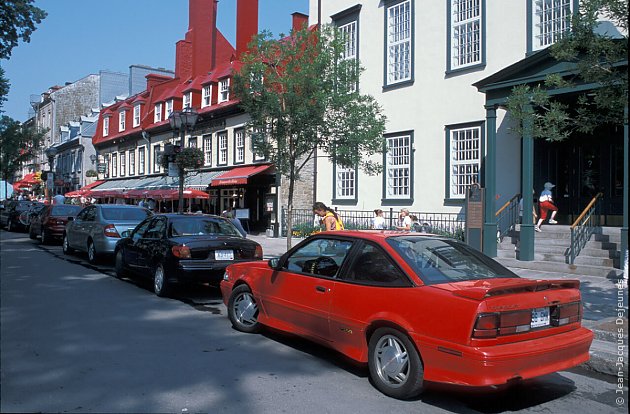 Voiture rouge