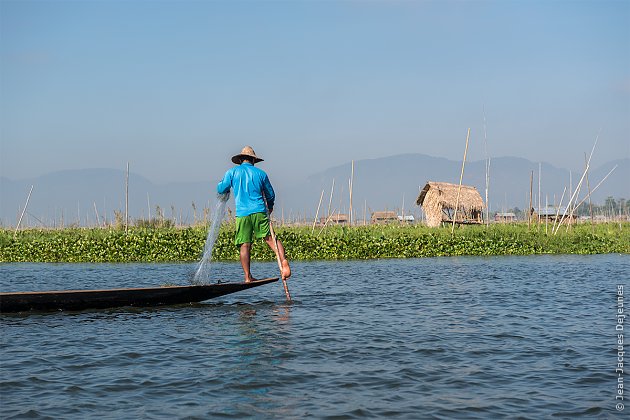 Pêcheur Intha