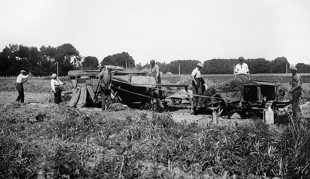 1930 - Battage chez Prosper Dupuis