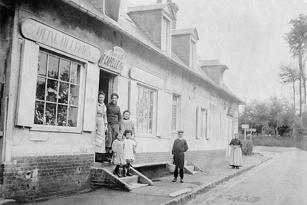 1910 - La quincaillerie