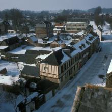 1978 - Vue du clocher sur la rue Jehan-Véron