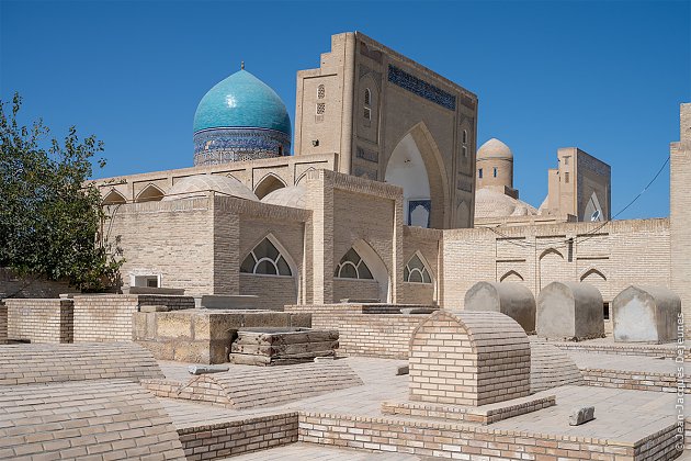 Tombes autour de la mosquée
