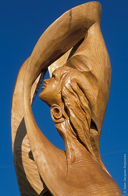 Bois sculpté